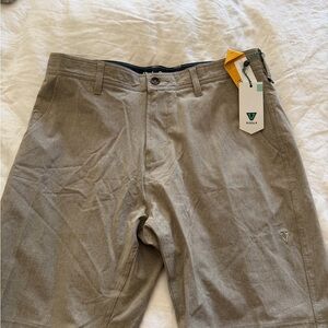 VISSLA Canyons Hybrid Walkshorts in Gray